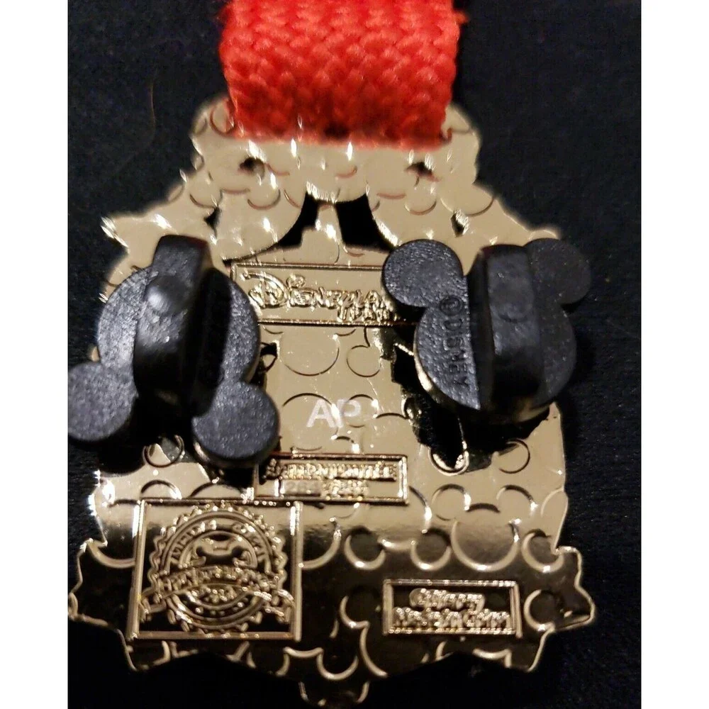 Disney Pin DISNEYLAND PARIS CASTLE‎ CHALLENGE LE ARTIST PROOF AP 00098